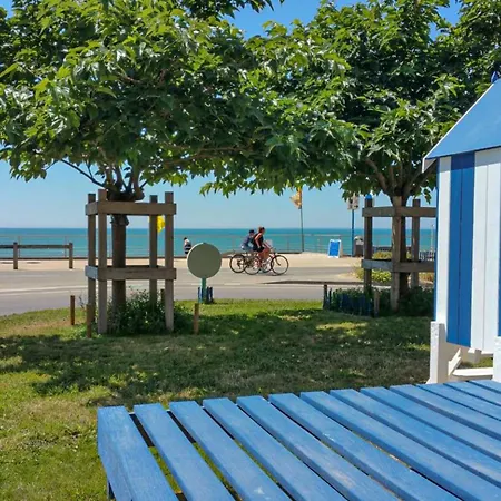 Avec Piscine Privee Hébergement de vacances *