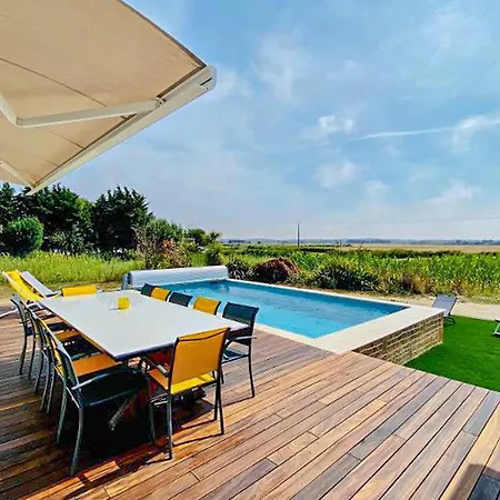 בית נופש Avec Piscine Privee *